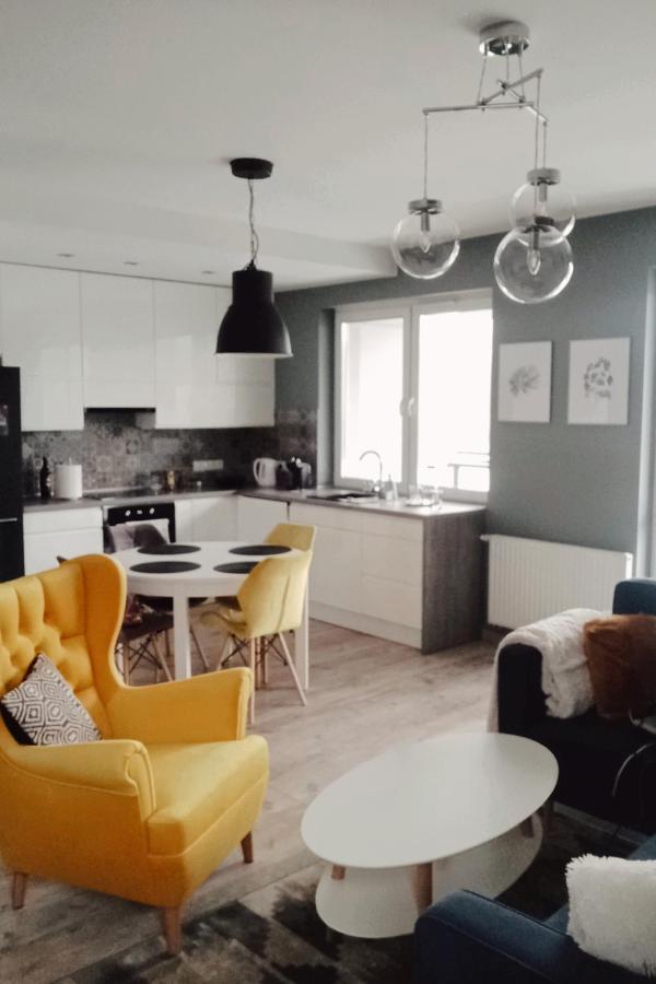 Apartament Na Zielonej Z Tarasem Apartment Pila Ngoại thất bức ảnh